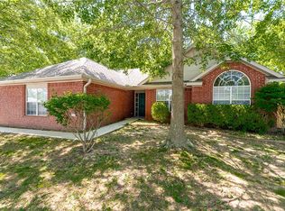 3021 White Oak Pl, Springdale, AR 72762