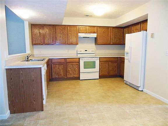 5th image of 5568 Saint Thomas Ln #5