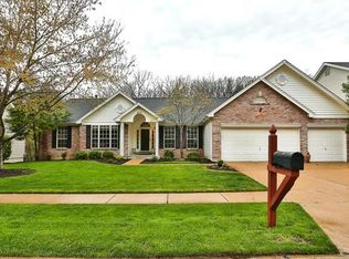 421 Gateford Dr, Ballwin, MO 63021