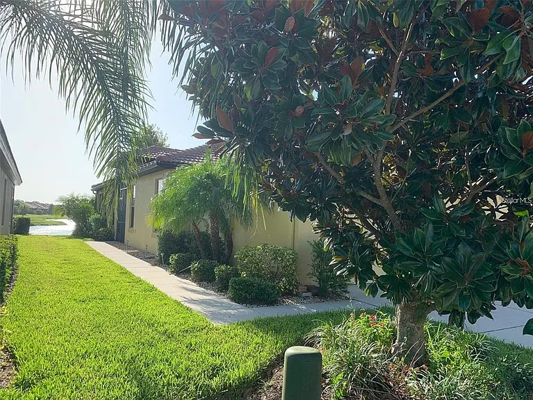 5409 Sunset Falls Dr — Photo 2