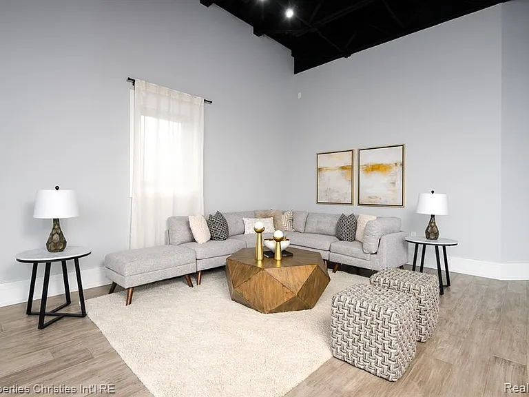 32686 Woodward Ave #E — Photo 1