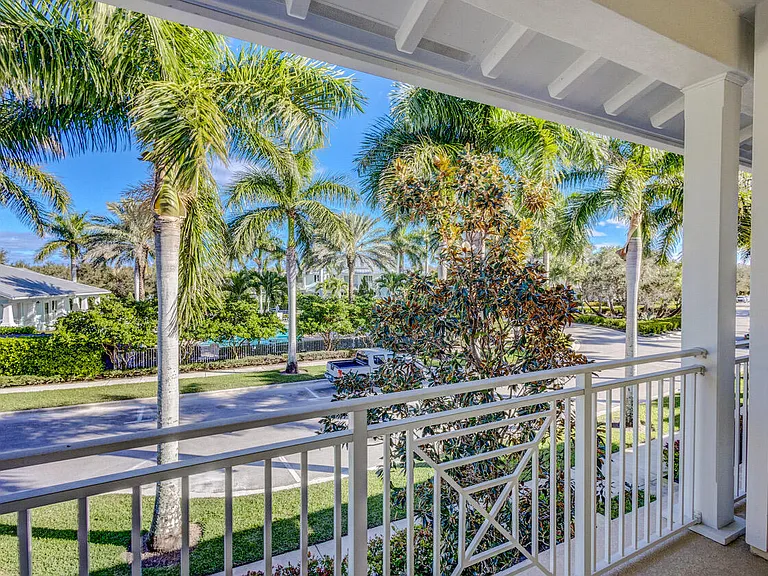 1212 S Community Dr — Photo 20
