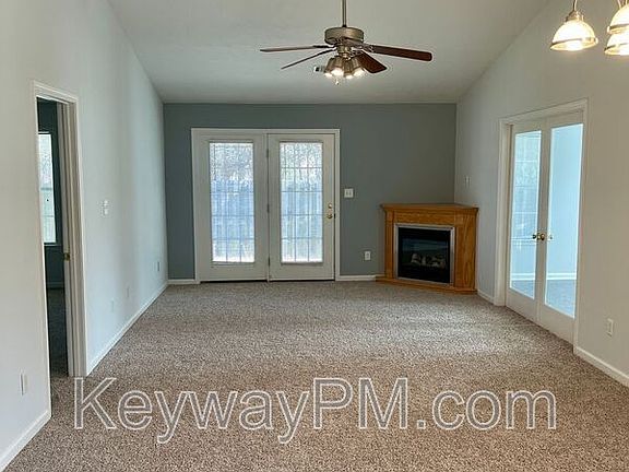 2nd image of 500 Southern Hills Dr