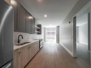 1211 N Clark St #607, Chicago, IL 60610