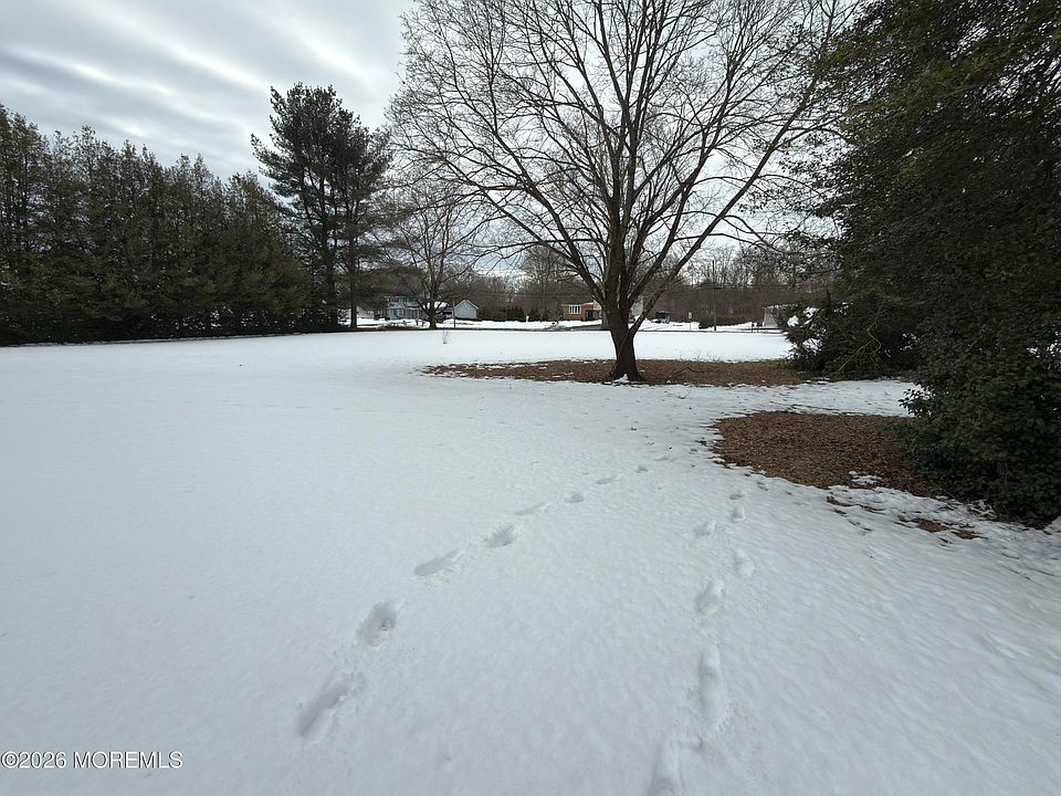 1st image of 327 Sharon Road