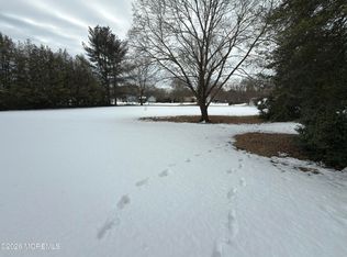 327 Sharon Rd, Hightstown, NJ 08520