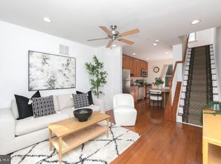1030 N Leithgow St, Philadelphia, PA 19123