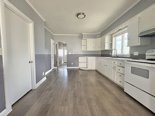 229 Ash St #2 Photo 1