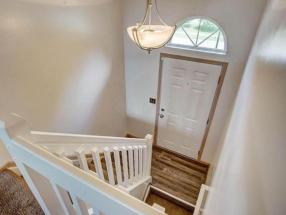 3rd image of 7895 Crawford Farms Dr
