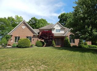 3921 Deer Lake Dr, Medina, OH 44256