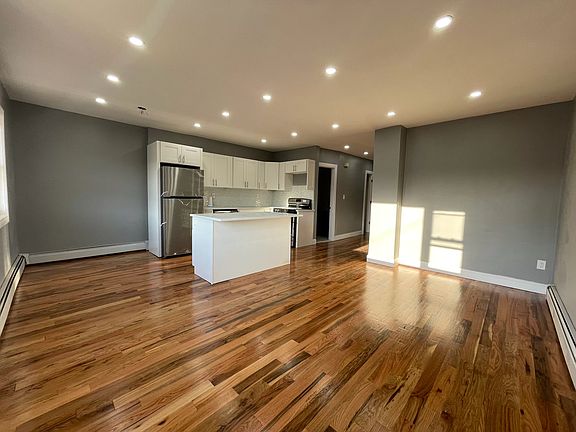 2nd image of 3948 Wilder Ave #1A