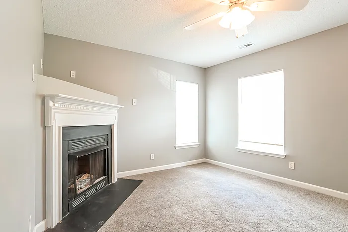 11833 Aubreywood Dr — Photo 6