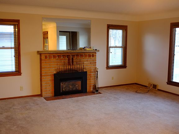 3rd image of 7120 Logan Ave S