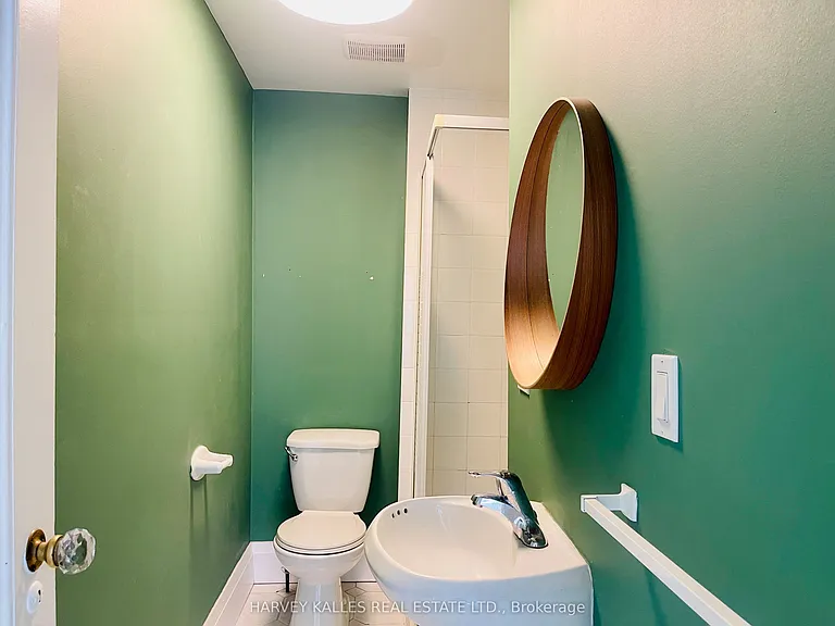 218 Heath St W #2 — Photo 13