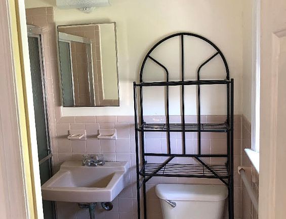 4th image of 4533 160th St #3