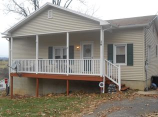 39 Maple Leaf Dr, Staunton, VA 24401