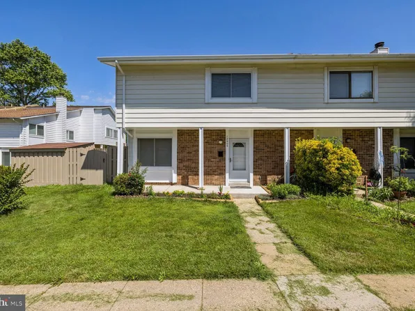 12905 Poppyseed Ct, Germantown, MD 20874