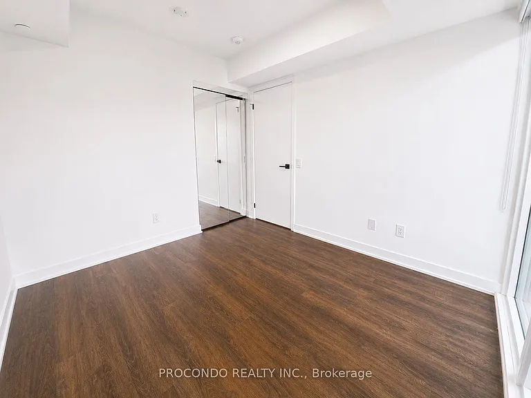 609 Sherbourne St #606 — Photo 8