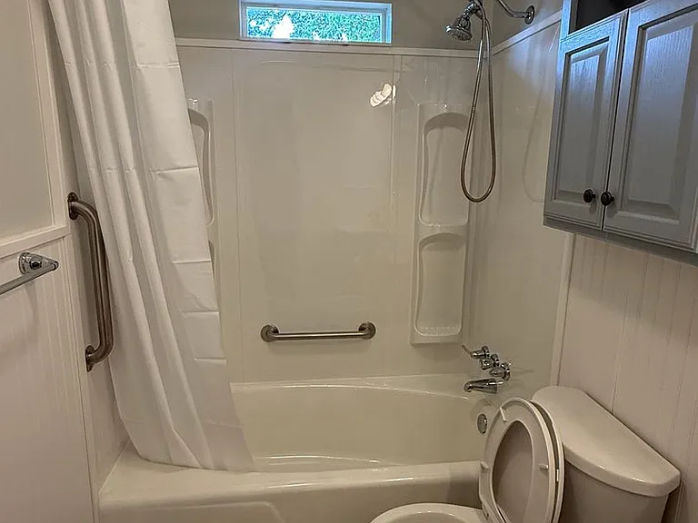 1746 E Avalon Cir #B — Photo 19