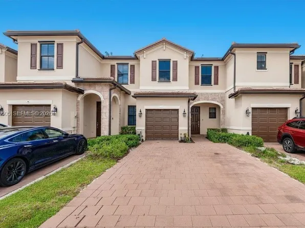 3326 W 112th St #3326, Hialeah, FL 33018