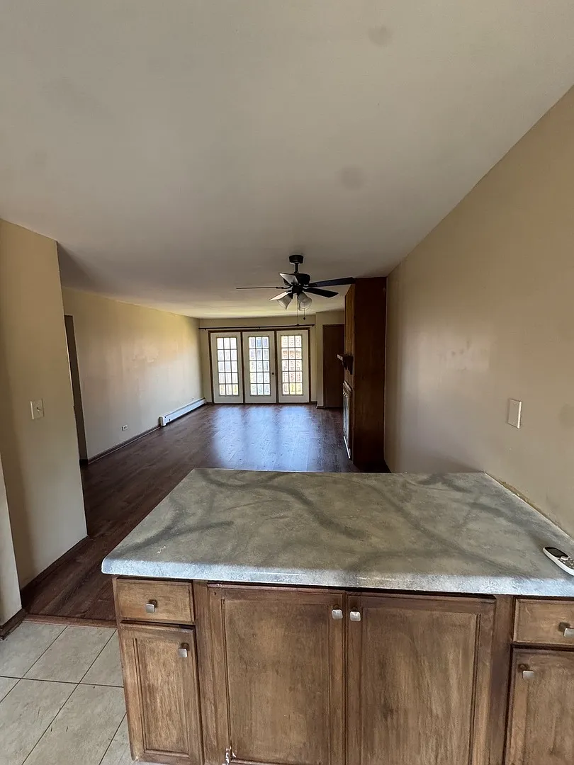 2 bed, 980 sqft, $1,750 — Photo 3