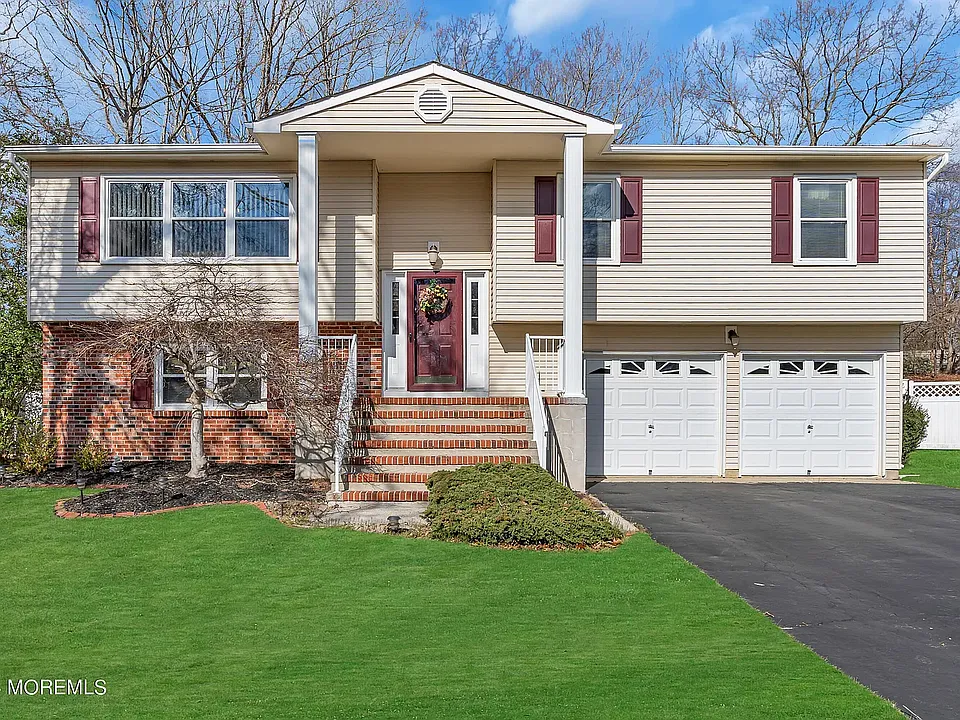 10 Mistletoe Ct