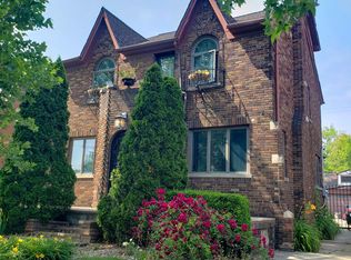 9721 E Outer Dr, Detroit, MI 48213