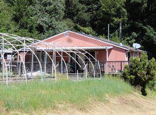 10167 Dyerville Loop Rd, Myers Flat, CA 95554