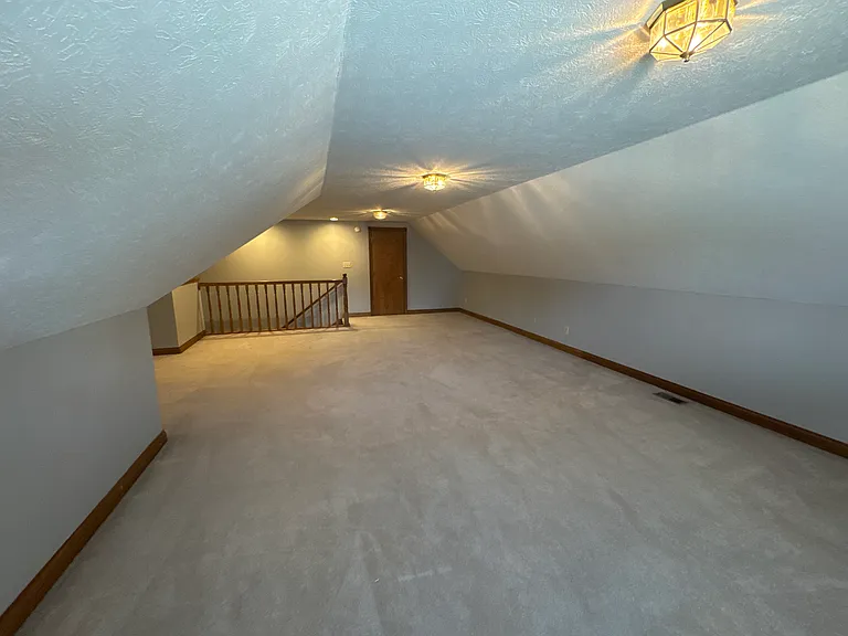 1007 New Harmony Dr — Photo 24