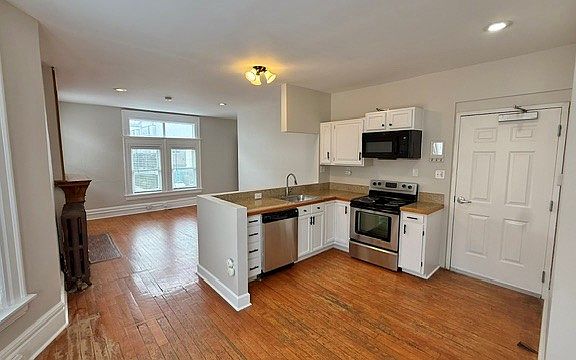 3rd image of 1808 Gaylord St APT 201