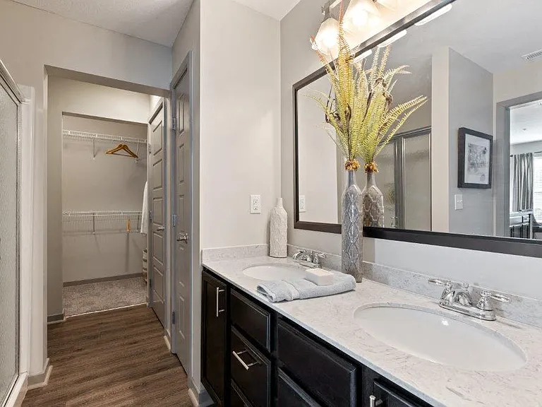 Palmer House Apartment Homes — Photo 5