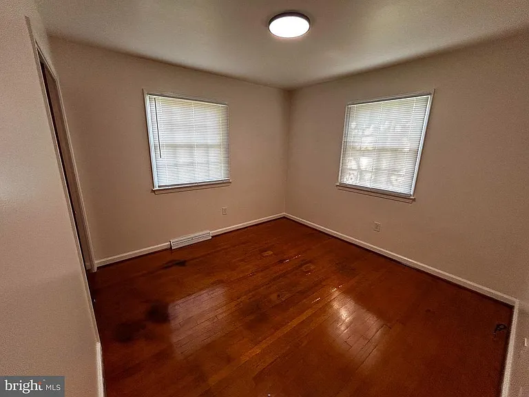 525 Azalea St — Photo 10