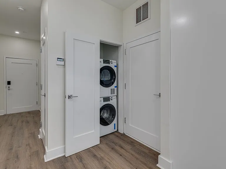 The Ledger Residences — Photo 38