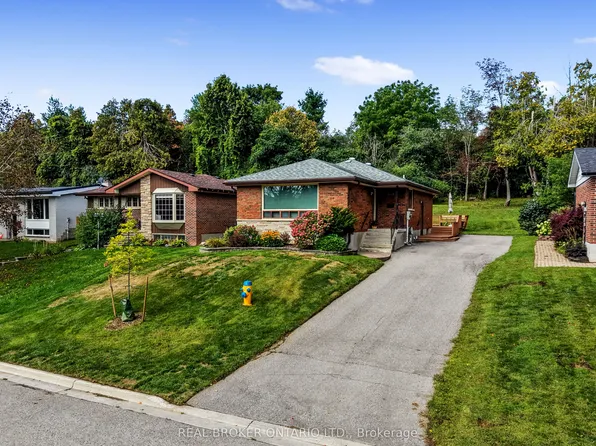 1311 Edmison Dr, Peterborough, ON K9H 6V2