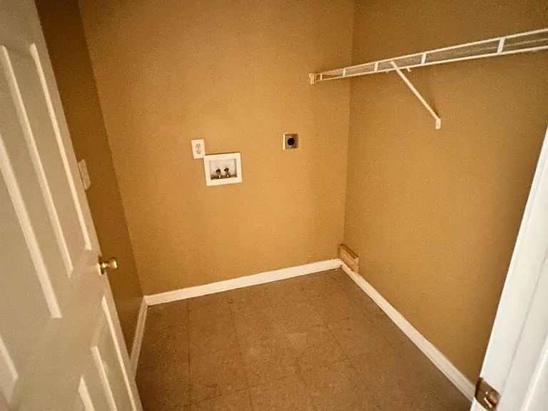 2 Green Acre Rd NE — Photo 8