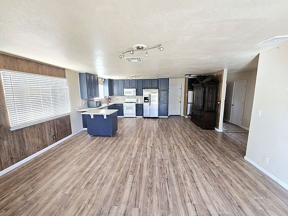 2nd image of 220 S Broadway St