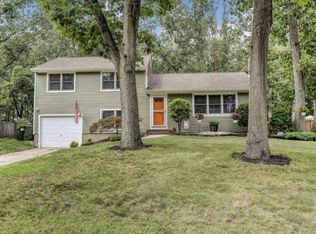 10 Ashford Rd, Jackson, NJ 08527