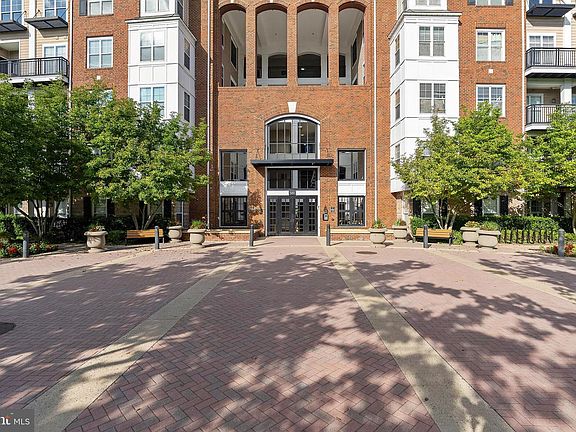 2nd image of 501 Hungerford Dr APT 336
