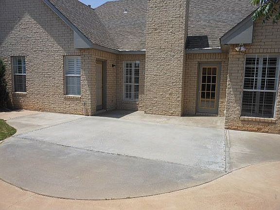3rd image of 2907 Loma Linda Ln