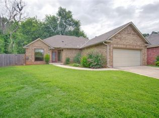 2305 Rivercross Ct, Norman, OK 73072