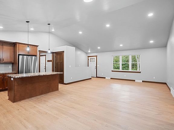 3rd image of 5347 Fuller Ln