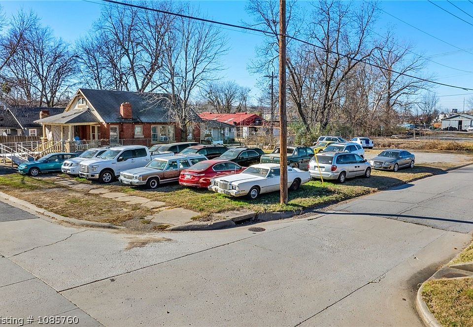 1st image of 1600 S 11th St