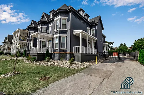 36 E Utica St Photo 1
