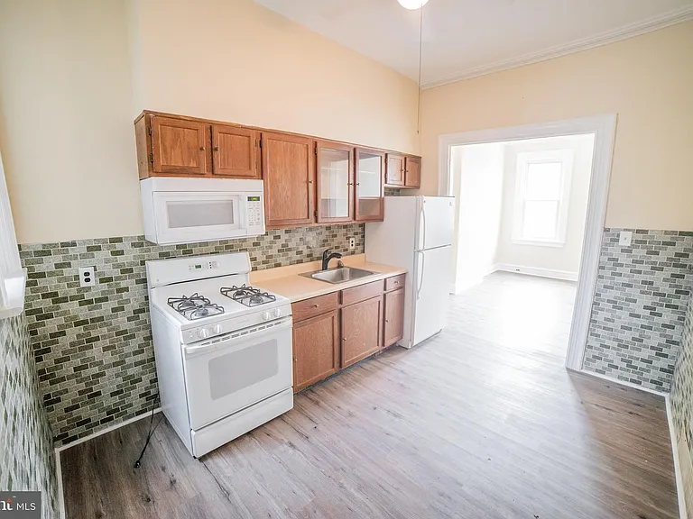 2427 E Allegheny Ave #1 — Photo 7