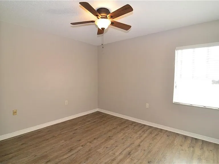 106 S Primrose Dr — Photo 13