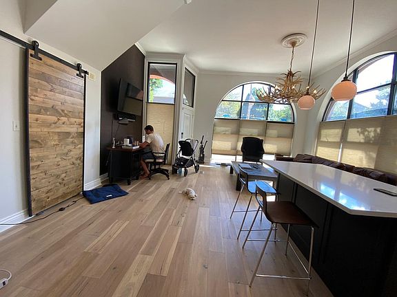 3rd image of 1658 W Wabansia Ave #1