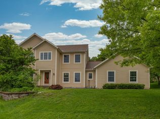 839 Amber Ridge Ln SW, Rochester, MN 55902