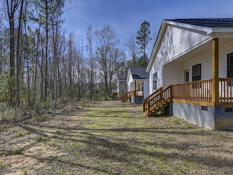 32 Roberson St — Photo 39