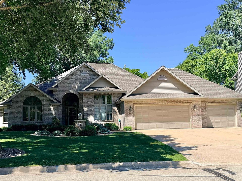 1st image of 220 E Falcon Hill Way