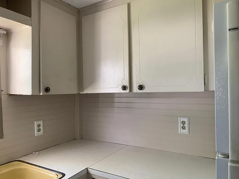 144 Belmont St — Photo 9